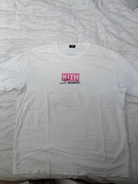 Kith Treats White Logo Tee size XL